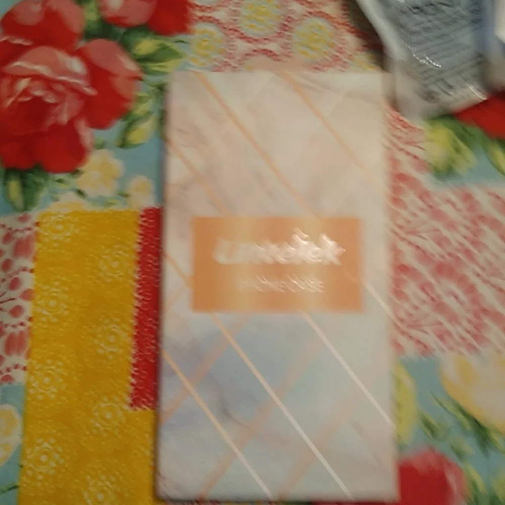 Phone cases bundle - Picture 7 of 16